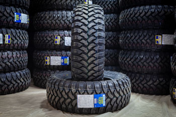 Comforser CF3000 275/65R18LT