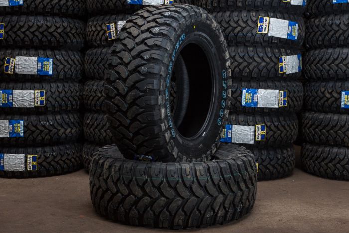 Comforser CF3000 33x12.50R18LT