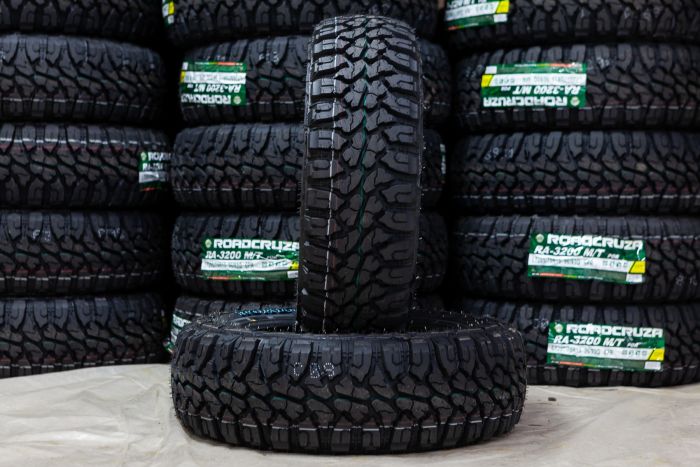 Roadcruza RA3200 LT205/70R15